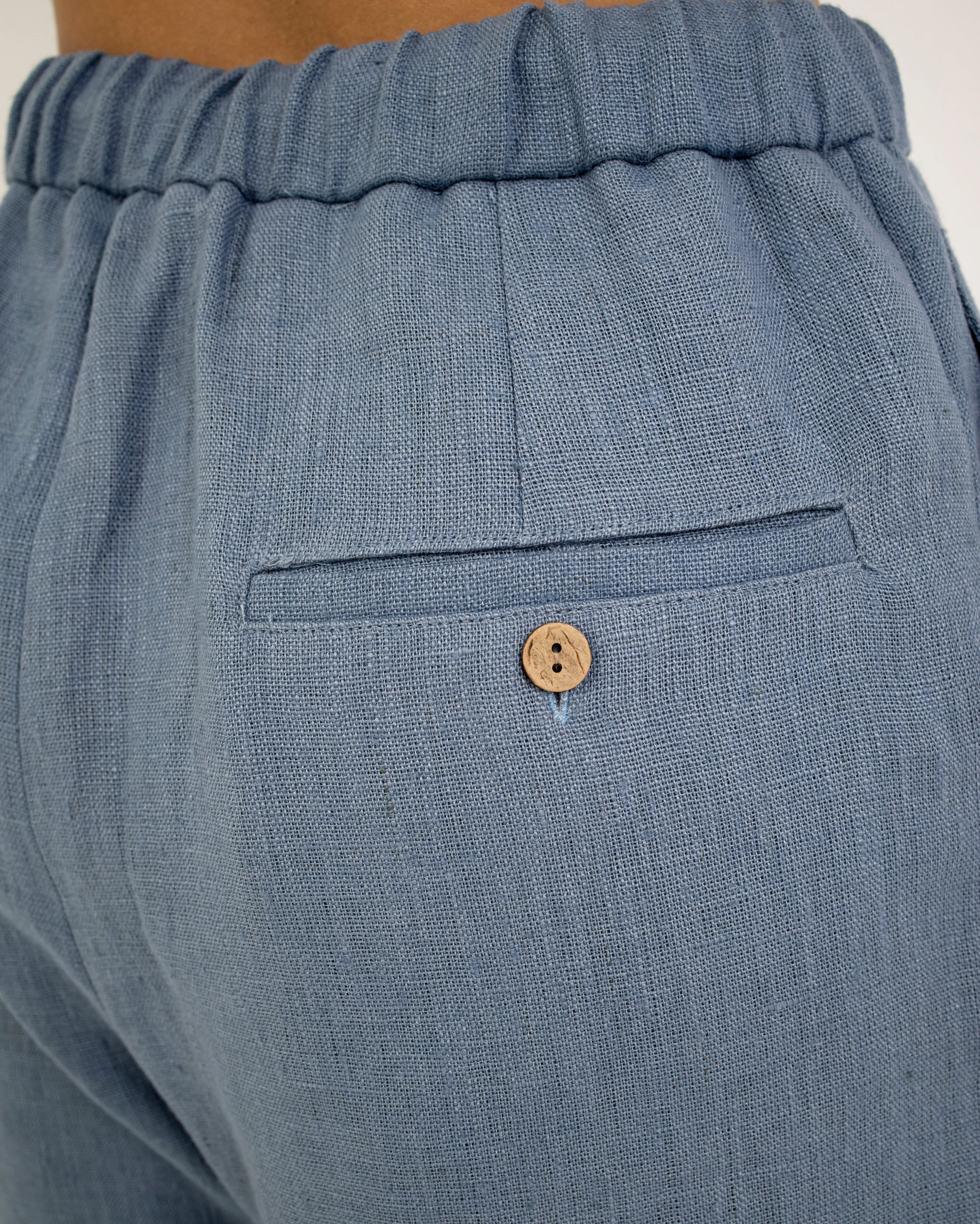 LOOSE-FIT LINEN SHORTS