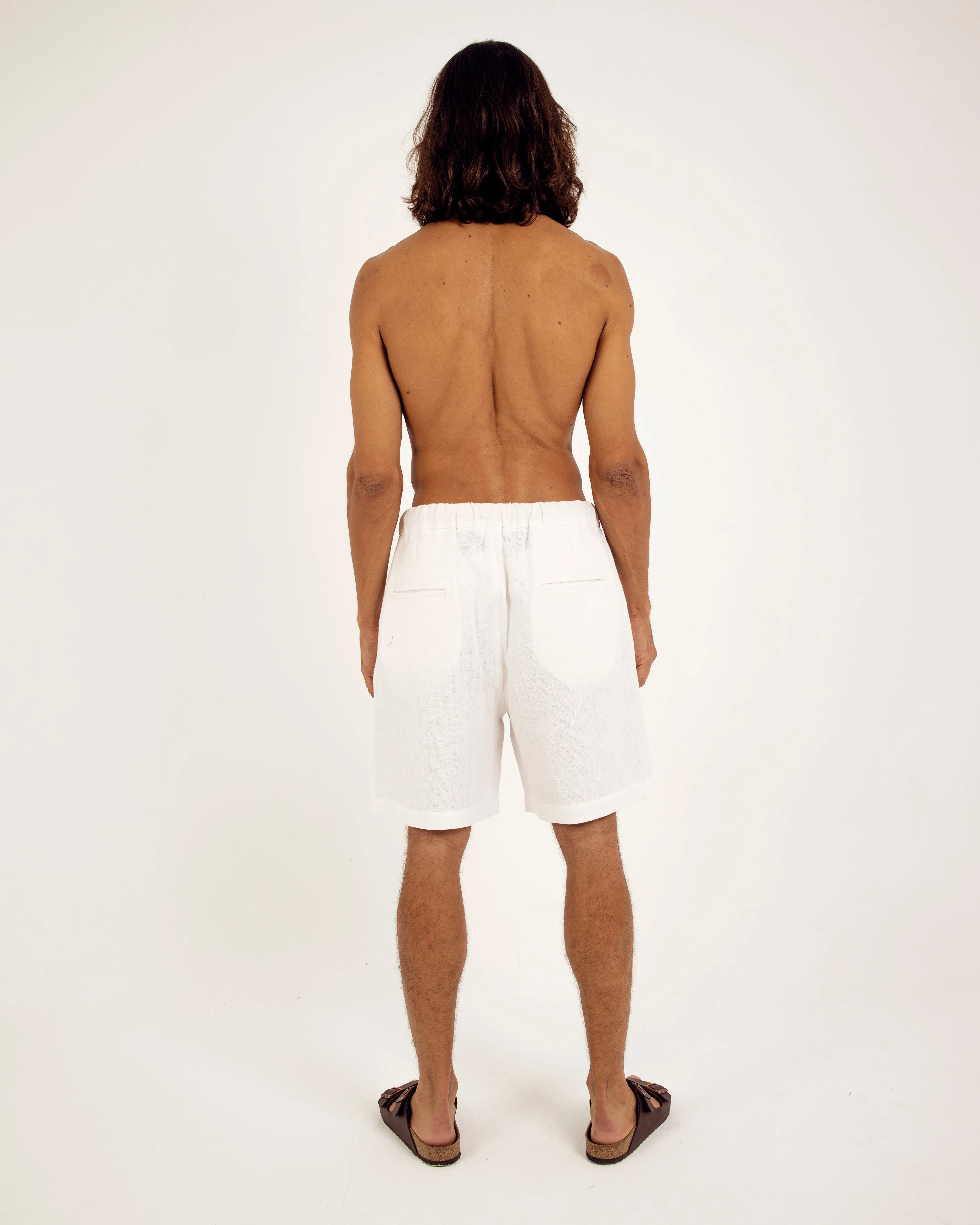 LOOSE-FIT LINEN SHORTS