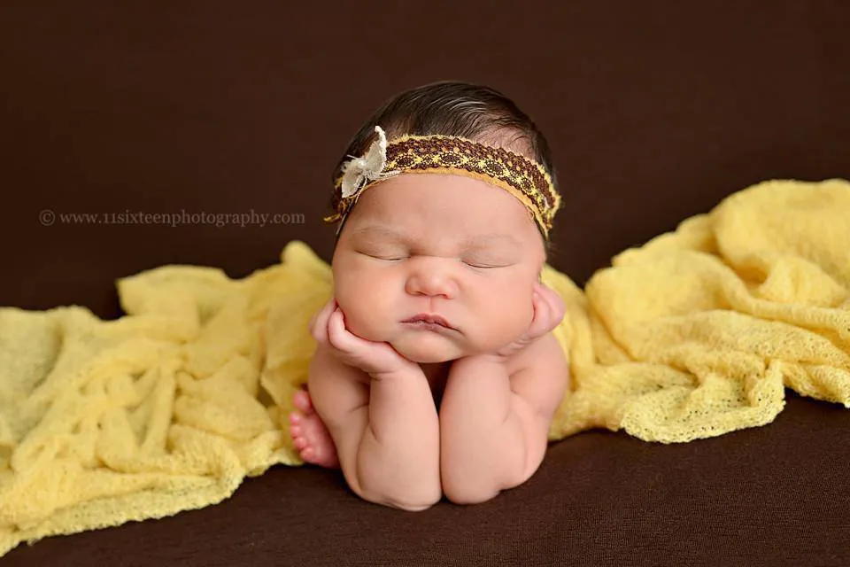 SET Dark Brown and Mellow Yellow Stretch Knit Wraps