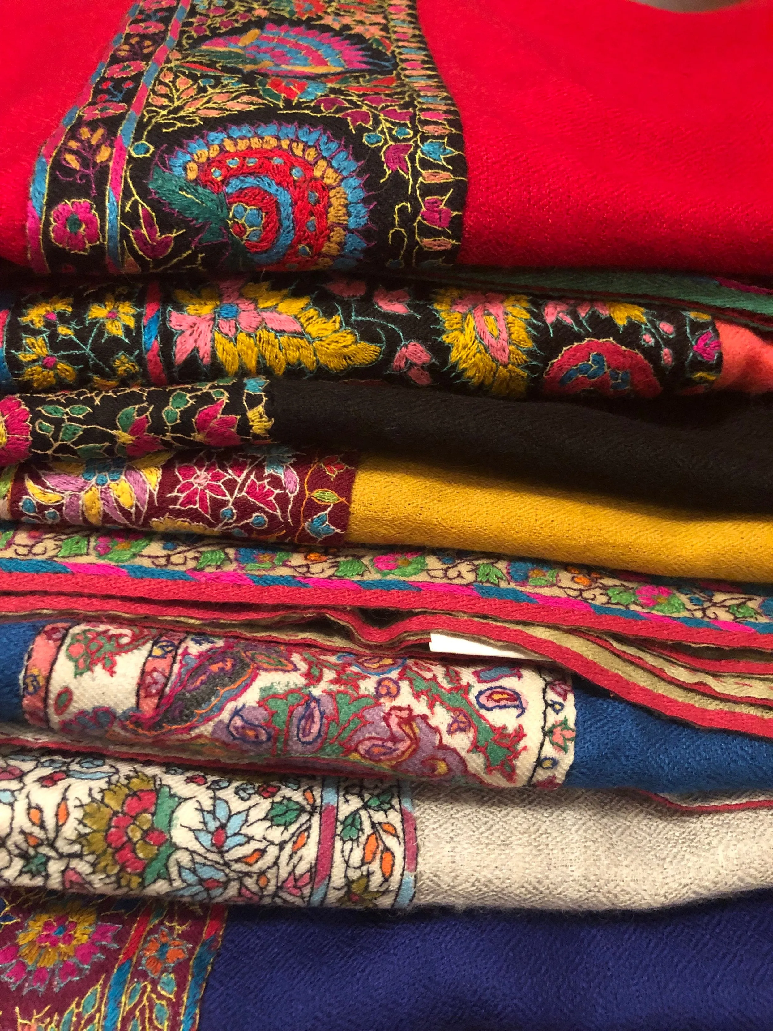 Tehzeeb Beige Wool Shawl With Kalamkari Border